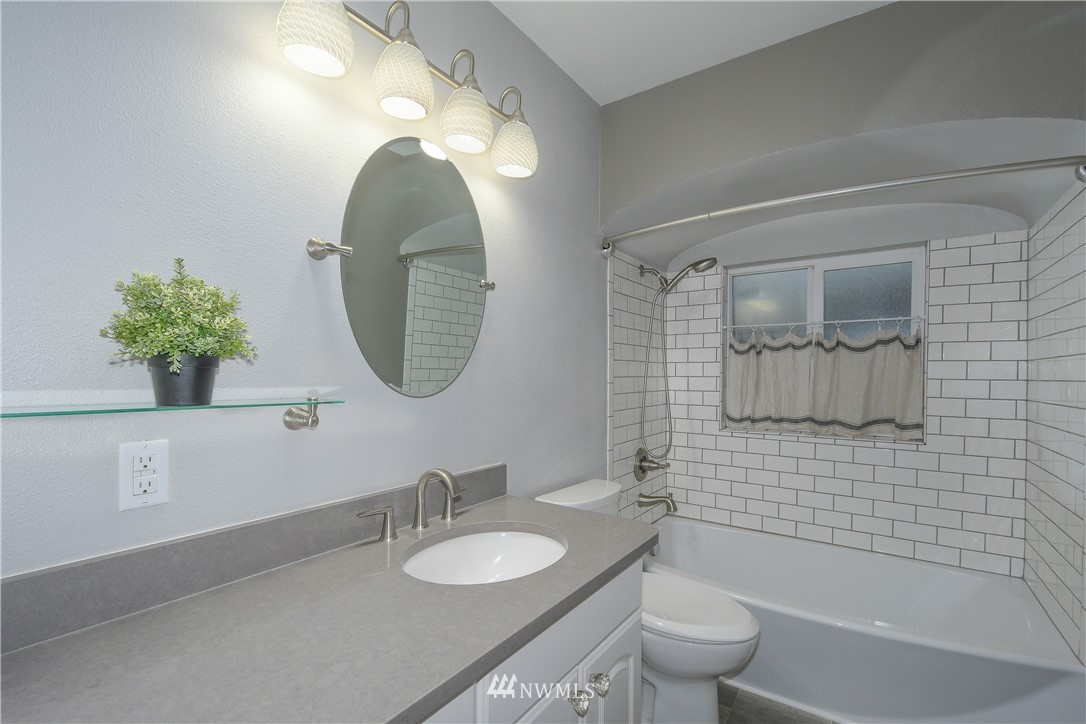 1315 Northeast Adams Street Camas, WA 98607 - Photo 12 of 19 Gallery Image 12