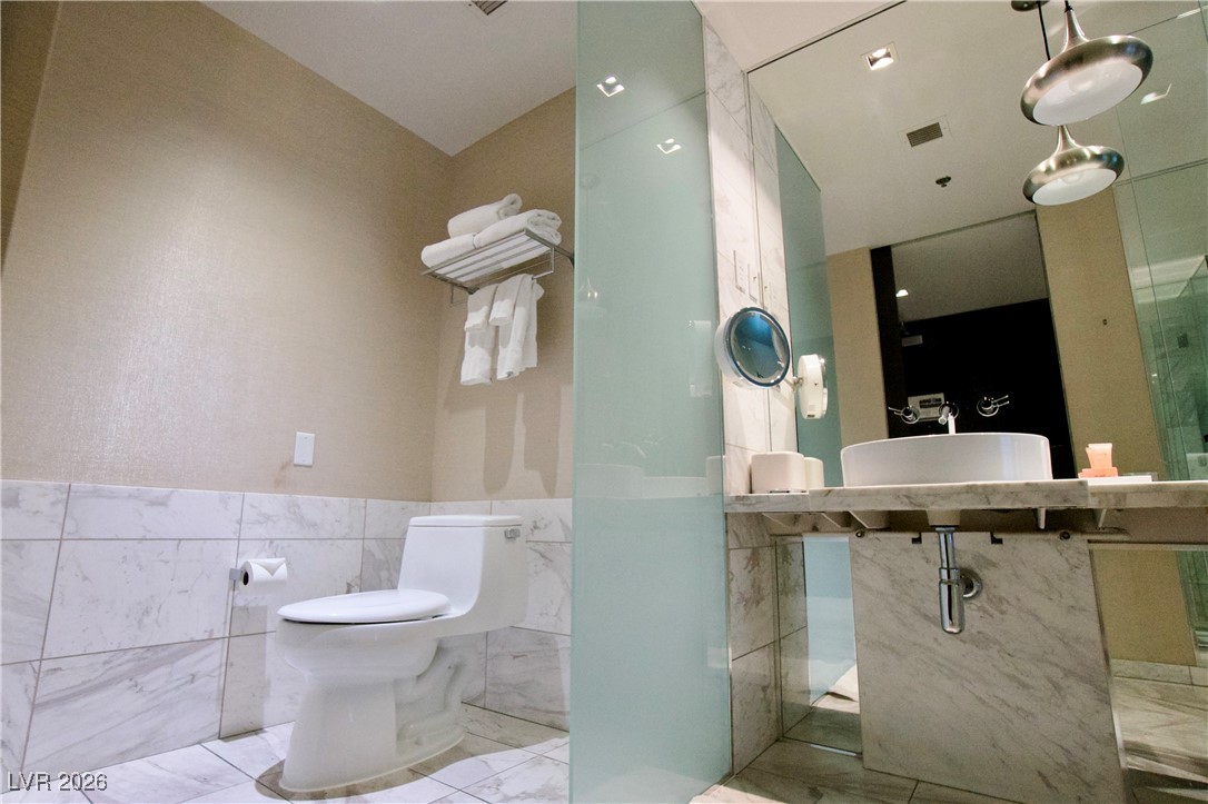 4381 West Flamingo Road, Unit 3616 Las Vegas, NV 89103 - Photo 8 of 28