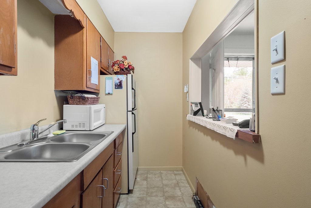 7608 Bluffton Road Fort Wayne, IN 46809 - Photo 9 of 21