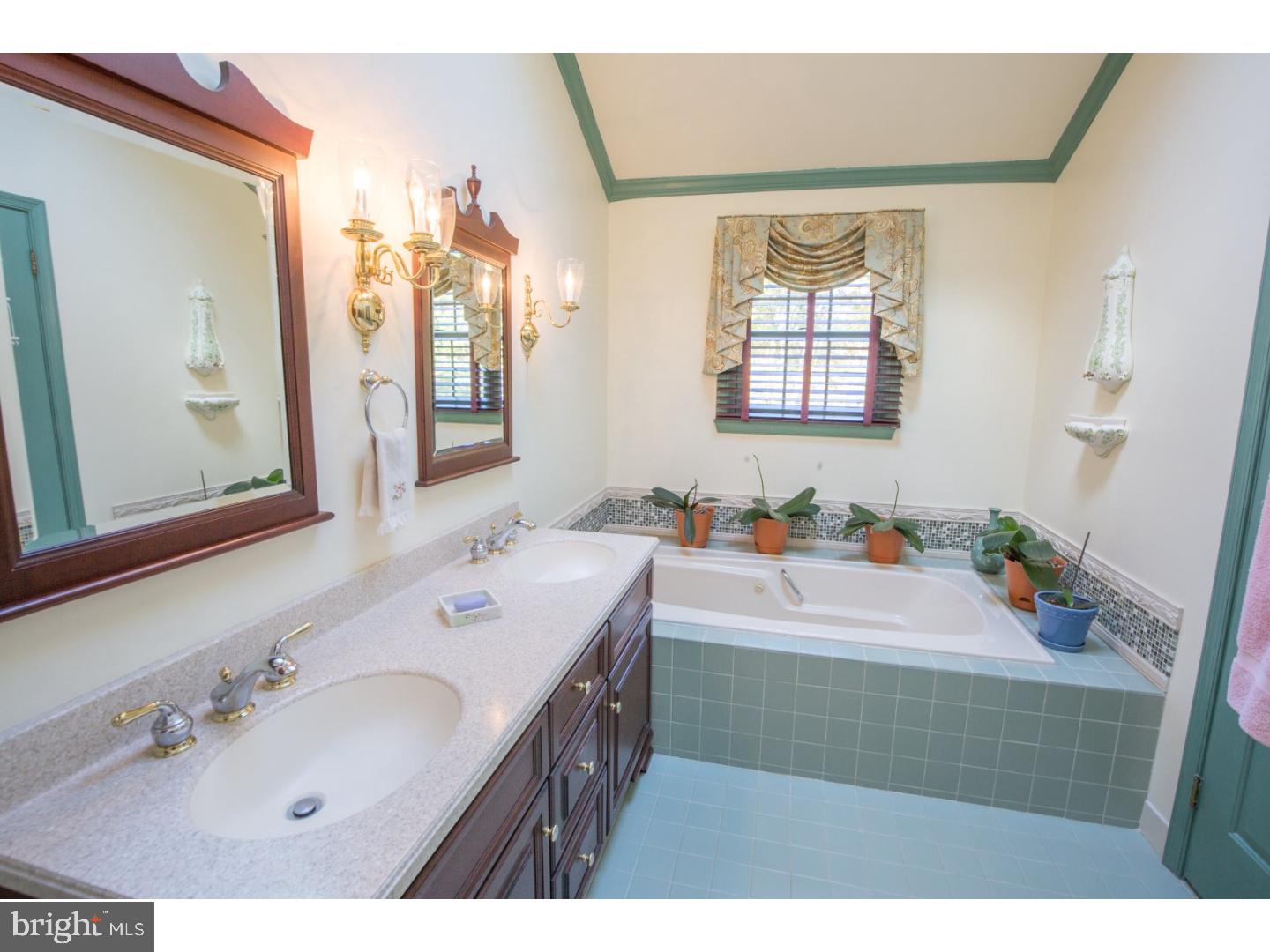 2337 Upper Barness Road Warrington, PA 18976 - Photo 17 of 25 Master Bathroom