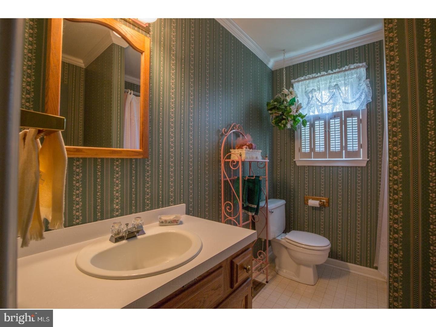 2337 Upper Barness Road Warrington, PA 18976 - Photo 20 of 25 Bathroom