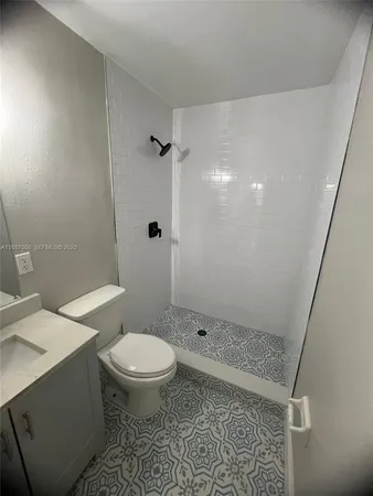$1,000 | 3407 North Avenida Republica De Cuba, Unit A, Tampa, FL 33605