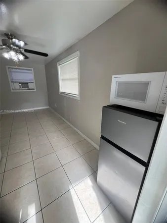 $1,000 | 3407 North Avenida Republica De Cuba, Unit A, Tampa, FL 33605
