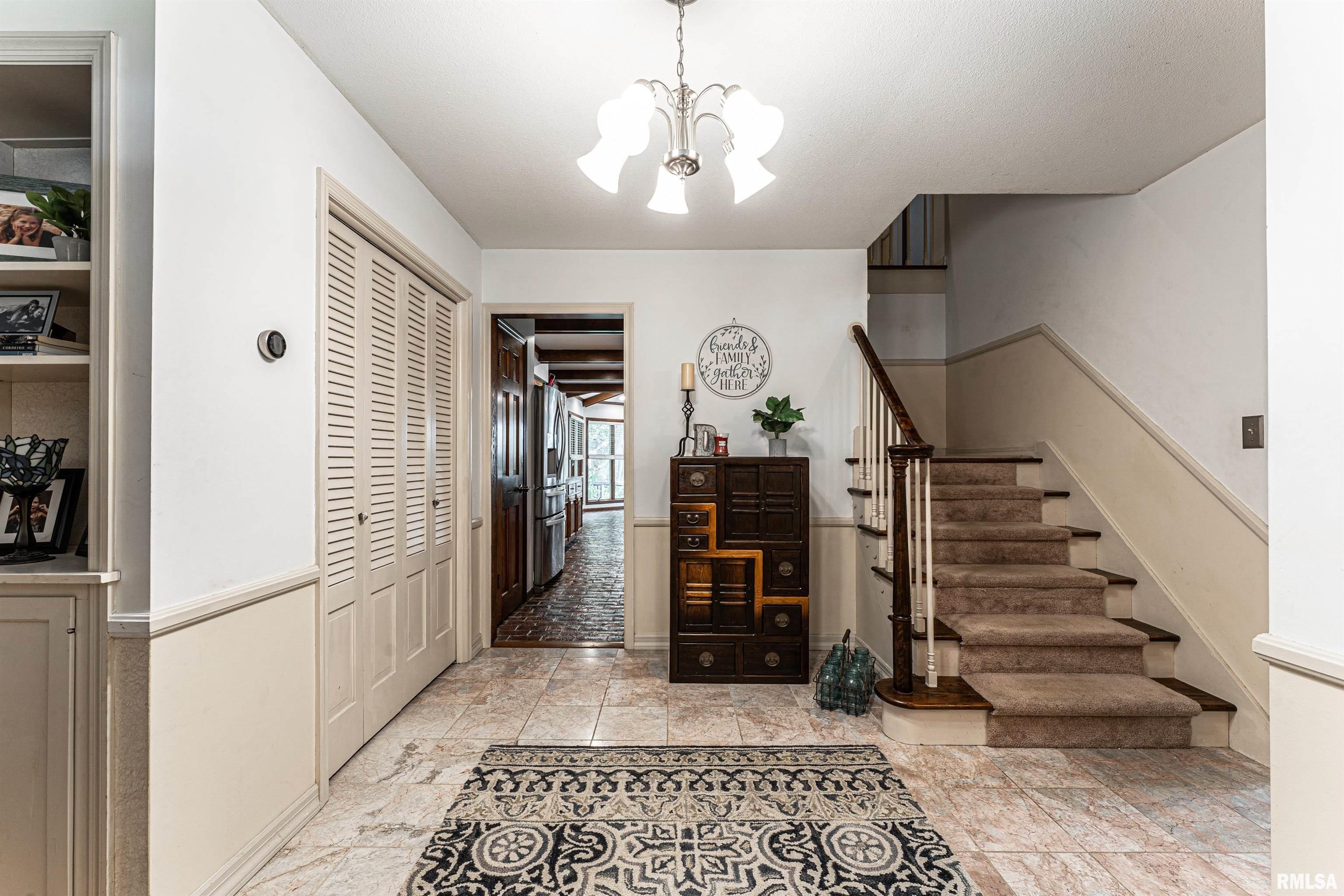 11 Forest Hills Road Lincoln, IL 62656 - Photo 5 of 53 Gallery Image 5