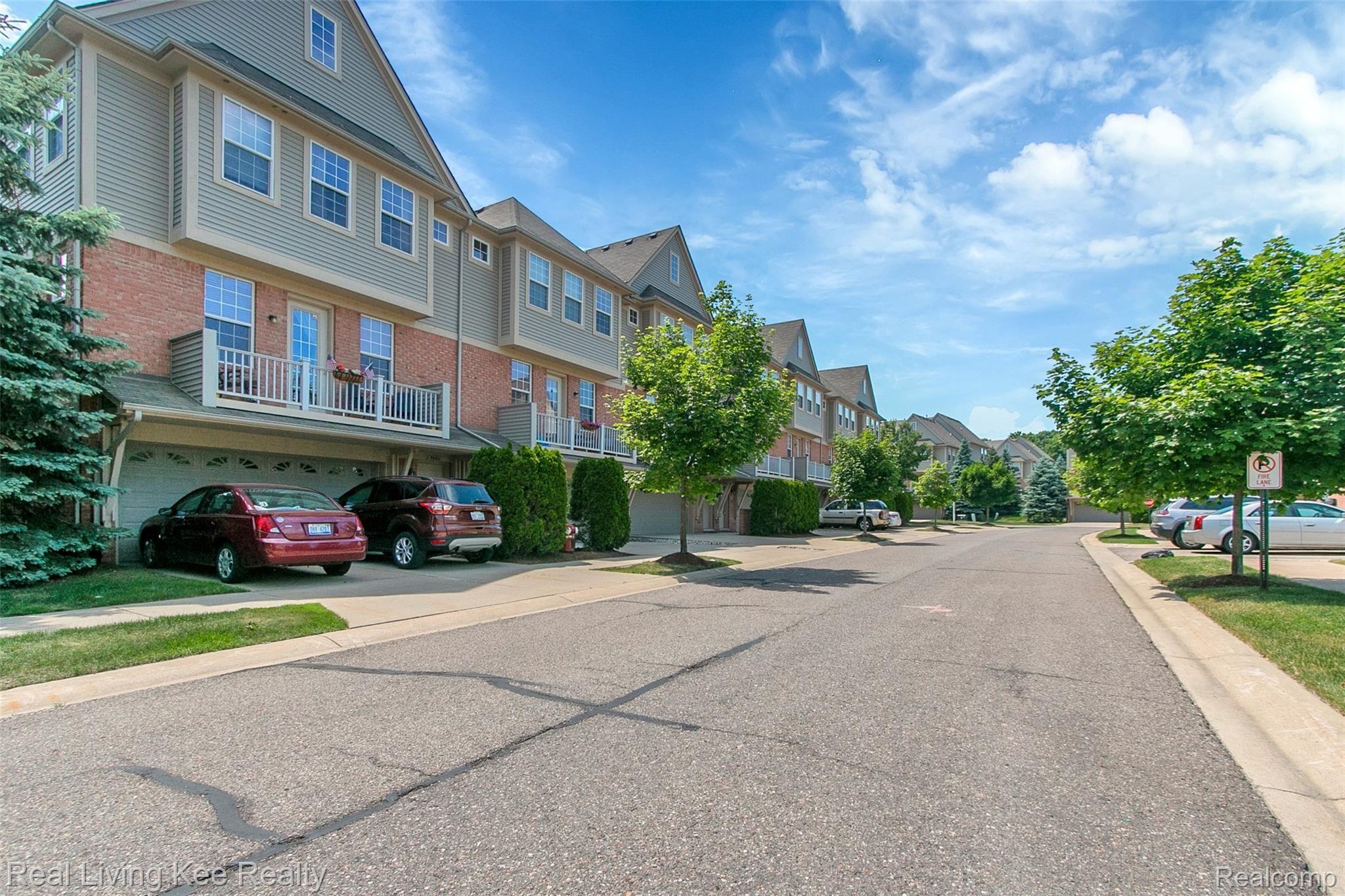 5036 Mesa Drive Utica, MI 48316 - Photo 4 of 35 5036_Mesa - HD Drone Photography-4.jpg