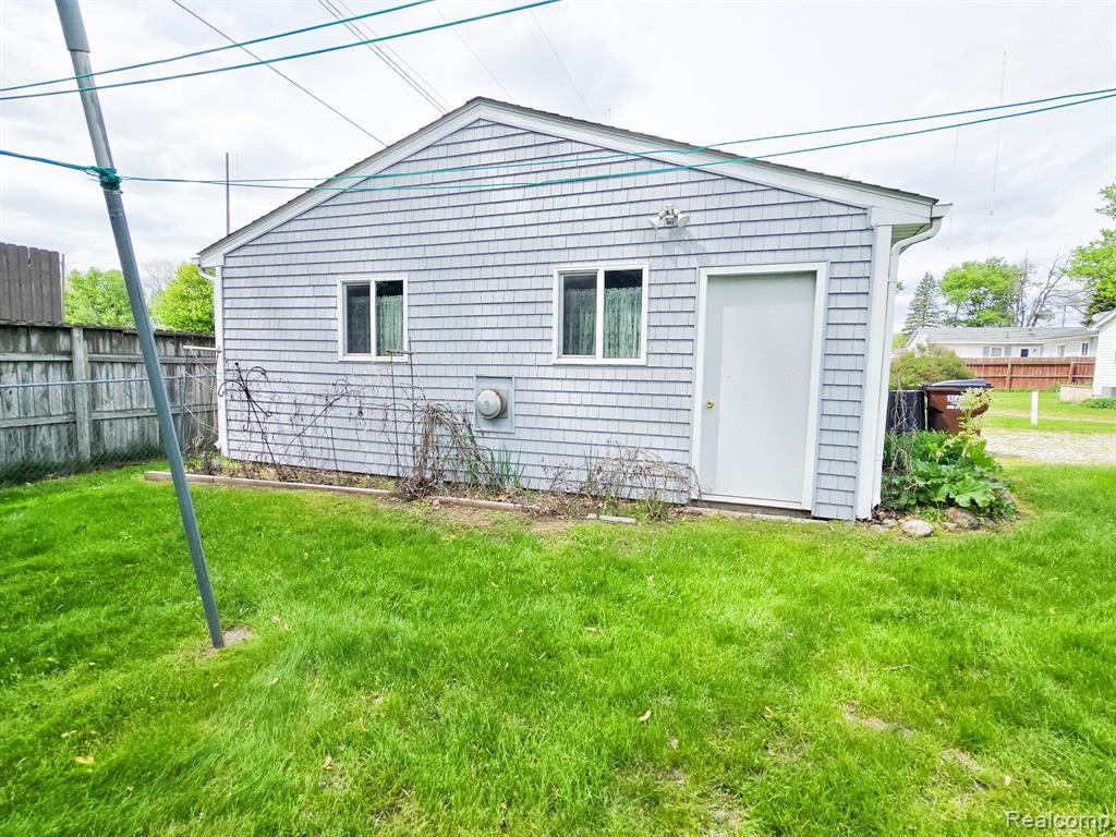 12929 Matthews Street Carleton, MI 48117 - Photo 42 of 64