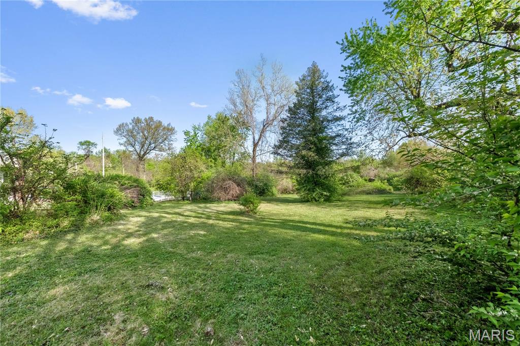 1919 Parker Road St. Louis, MO 63138 - Photo 32 of 43 Gallery Image 32