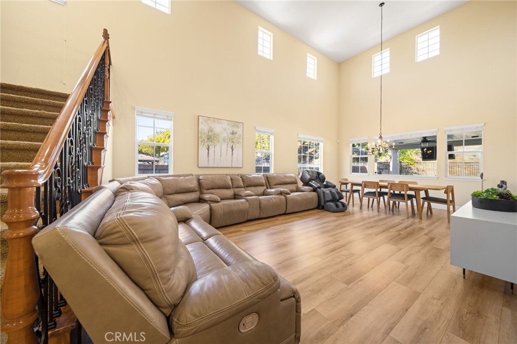 16352 Sierra Heights Drive Riverside, CA 92503 - Photo 12 of 75