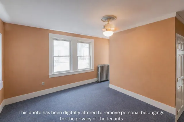 $250,000 | 15 Elm Street, Haverhill, NH 03785