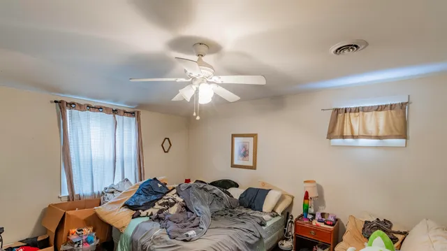 $250,000 | 15 Elm Street, Haverhill, NH 03785