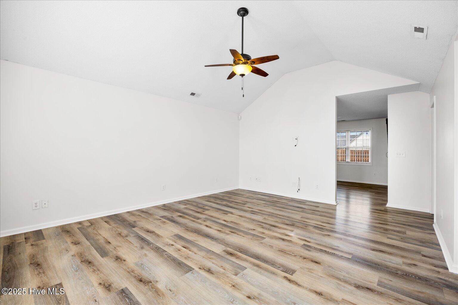 7003 Springer Road Wilmington, NC 28411 - Photo 6 of 36 07-IMG_1580