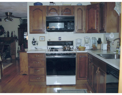 19 Coleman Road Groveland, MA 01834 - Photo 7 of 17 Gallery Image 7