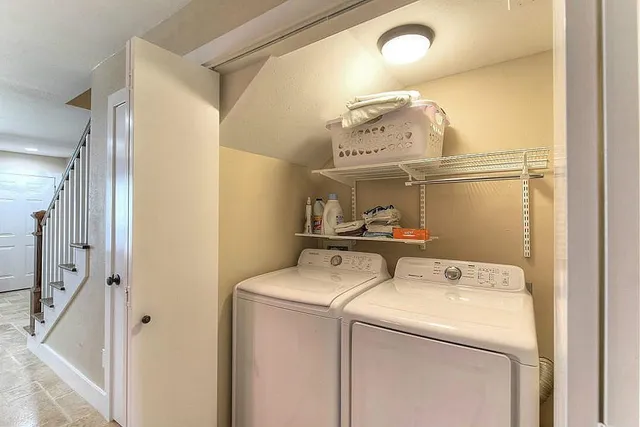 $1,950 | 8886 Kempwood Drive, Houston, TX 77080