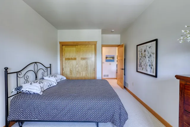 $434,900 | N51W34861 East Wisconsin Avenue, Unit 3114, Oconomowoc, WI 53069