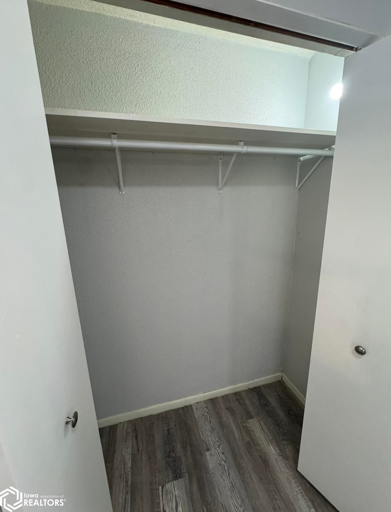 250 Section Line Road Dallas City, IL 62330 - Photo 17 of 49 Gallery Image 17