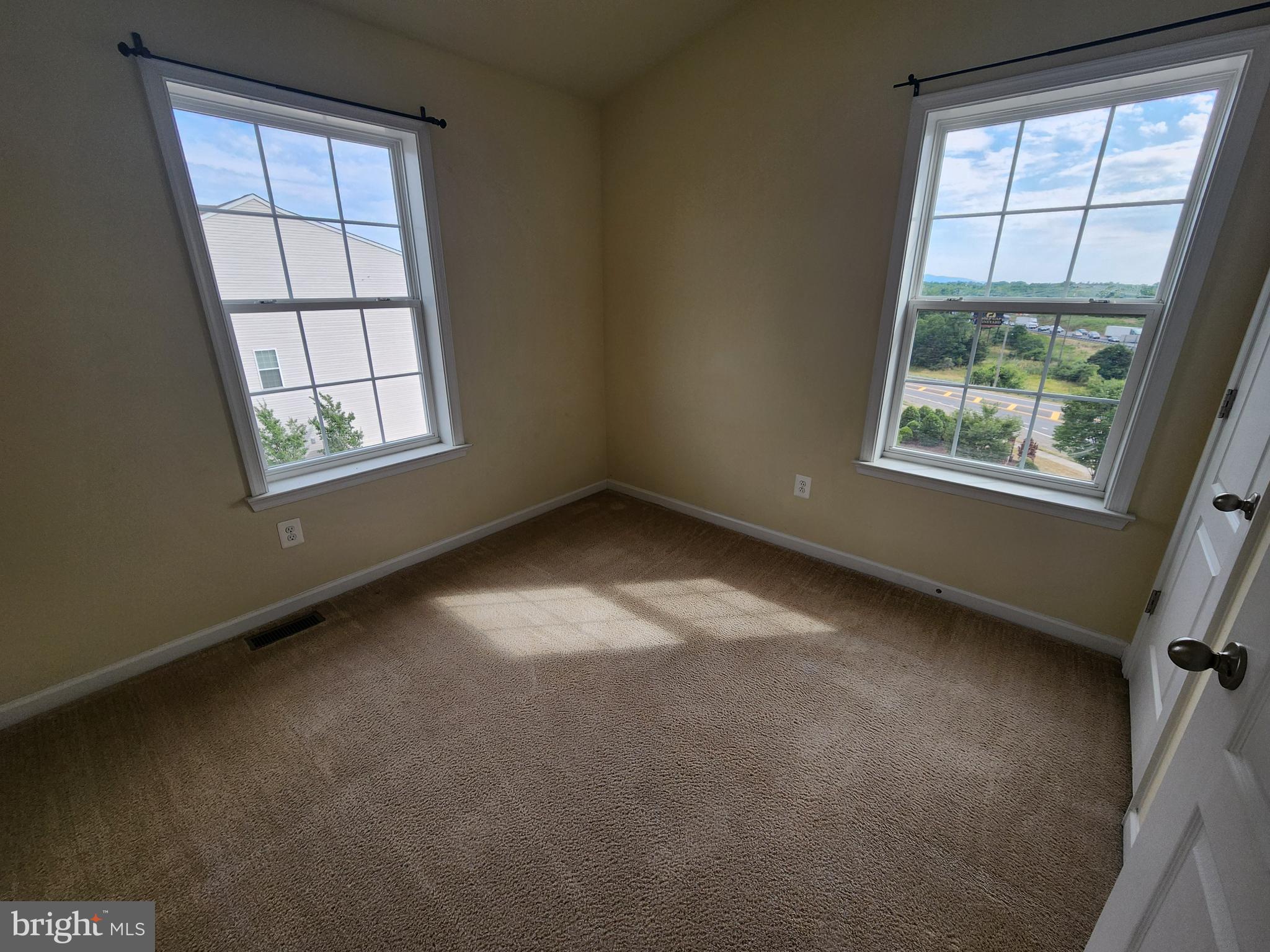 121 Schramm Loop Stephens City, VA 22655 - Photo 12 of 15