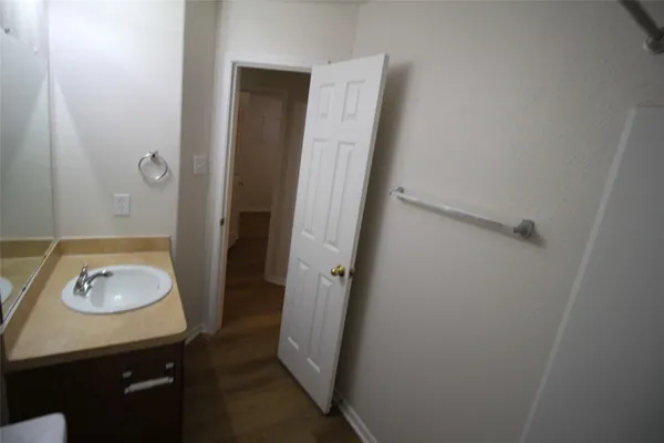 $1,975 | 21123 Sprouse Circle, Humble, TX 77338