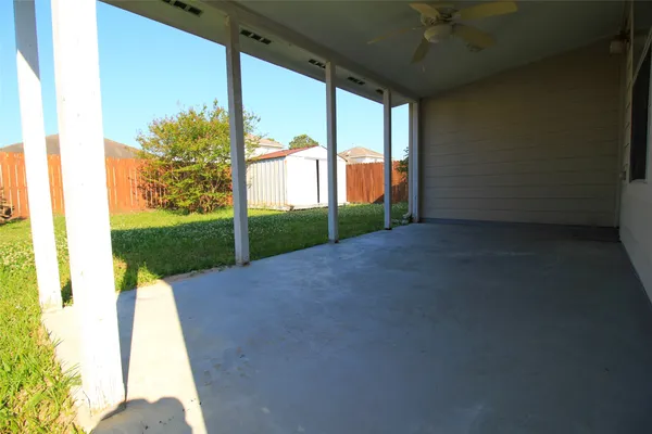 $1,975 | 21123 Sprouse Circle, Humble, TX 77338