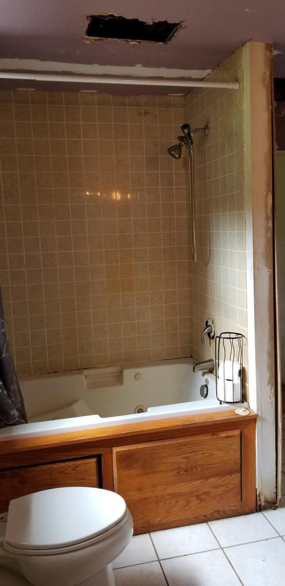 380 Holland Road Callaway, VA 24067 - Photo 11 of 36 11 Full bath