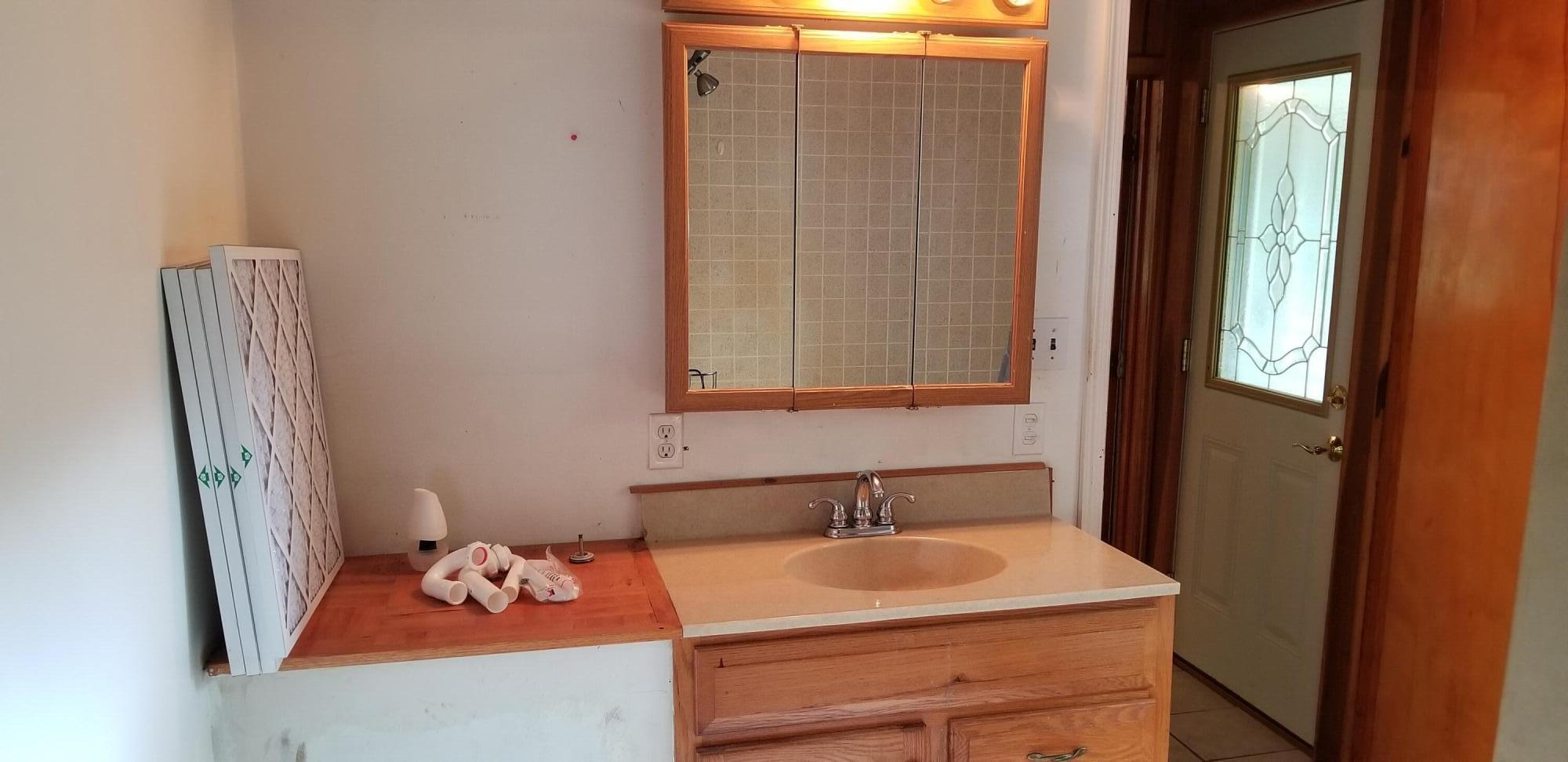 380 Holland Road Callaway, VA 24067 - Photo 12 of 36 11a Full bath