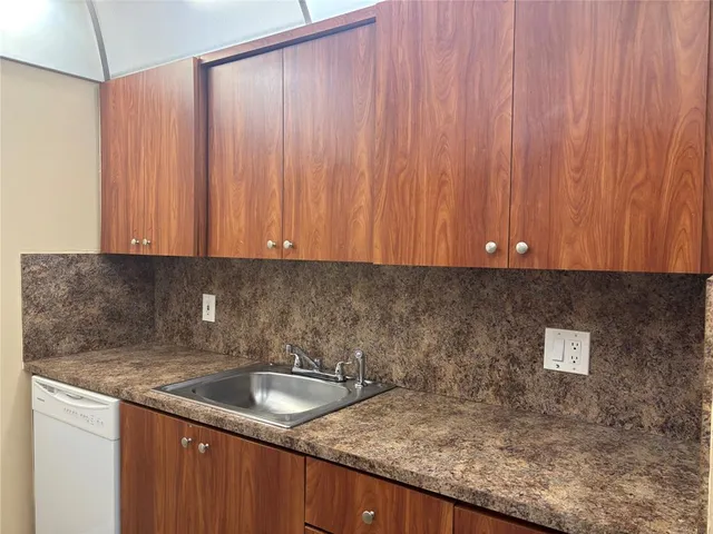 $1,600 | 1401 Southwest 135th Terrace, Unit 307H, Pembroke Pines, FL 33027