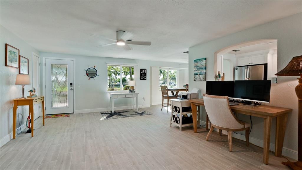 504 69th Street Holmes Beach, FL 34217 - Photo 12 of 55