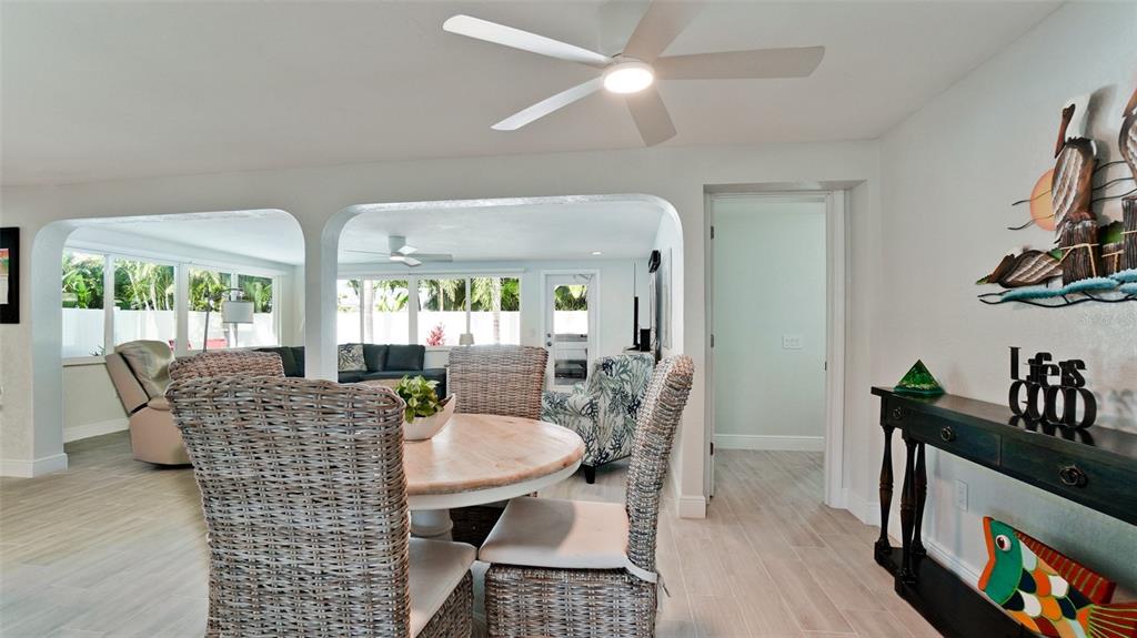 504 69th Street Holmes Beach, FL 34217 - Photo 14 of 55