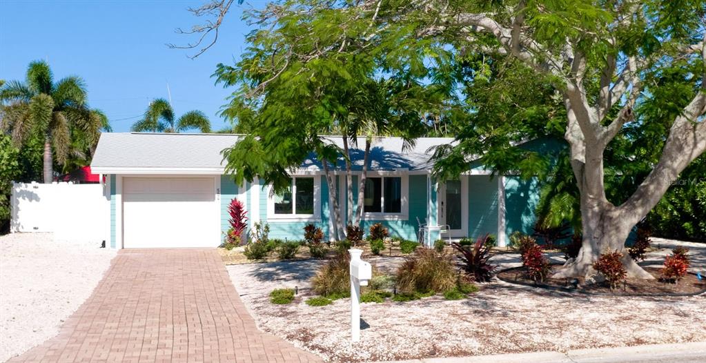 504 69th Street Holmes Beach, FL 34217 - Photo 2 of 55