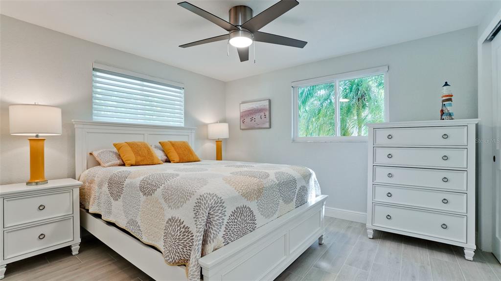 504 69th Street Holmes Beach, FL 34217 - Photo 29 of 55
