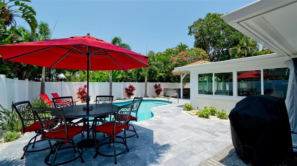 504 69th Street Holmes Beach, FL 34217 - Photo 5 of 55