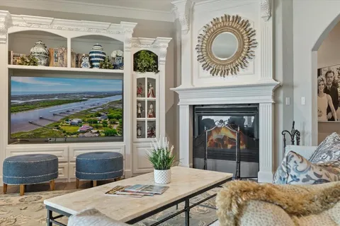 $4,200,000 | 1904 West Emerald Bend Court, Granbury, TX 76049