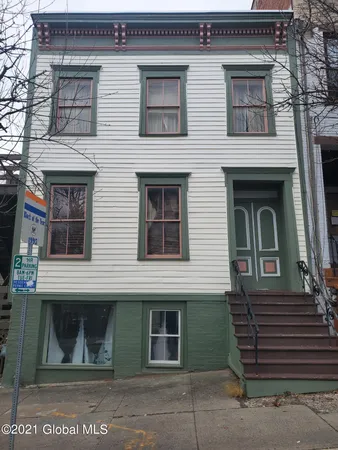 $1,045 | 109 Philip Street, Unit 23, Albany, NY 12202