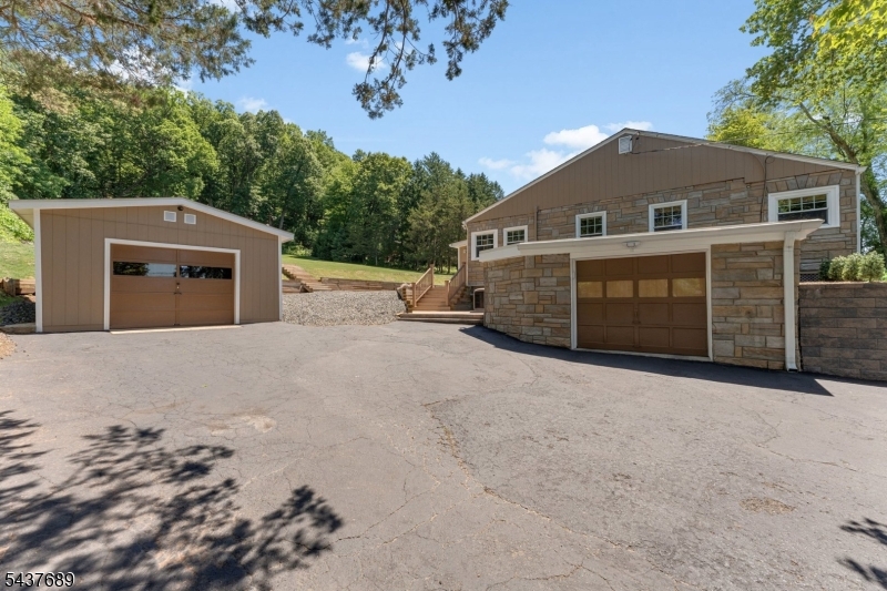 1813 Washington Valley Road Bridgewater, NJ 08836 - Photo 38 of 45