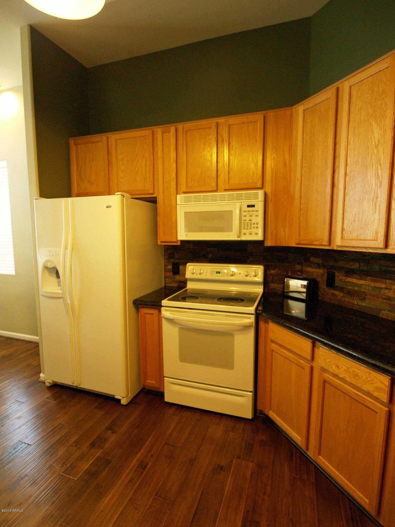 8245 East Bell Road, Unit 226 Scottsdale, AZ 85260 - Photo 18 of 69 KITCHEN4