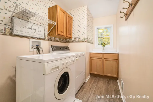 $525,000 | 7504 Lincoln Lake Road Northeast, Belding, MI 48809