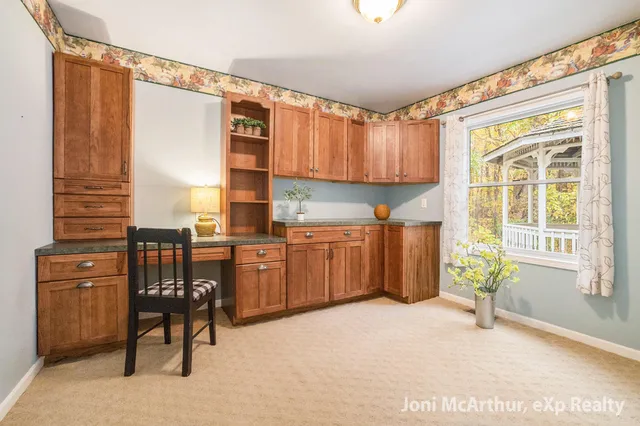 $525,000 | 7504 Lincoln Lake Road Northeast, Belding, MI 48809