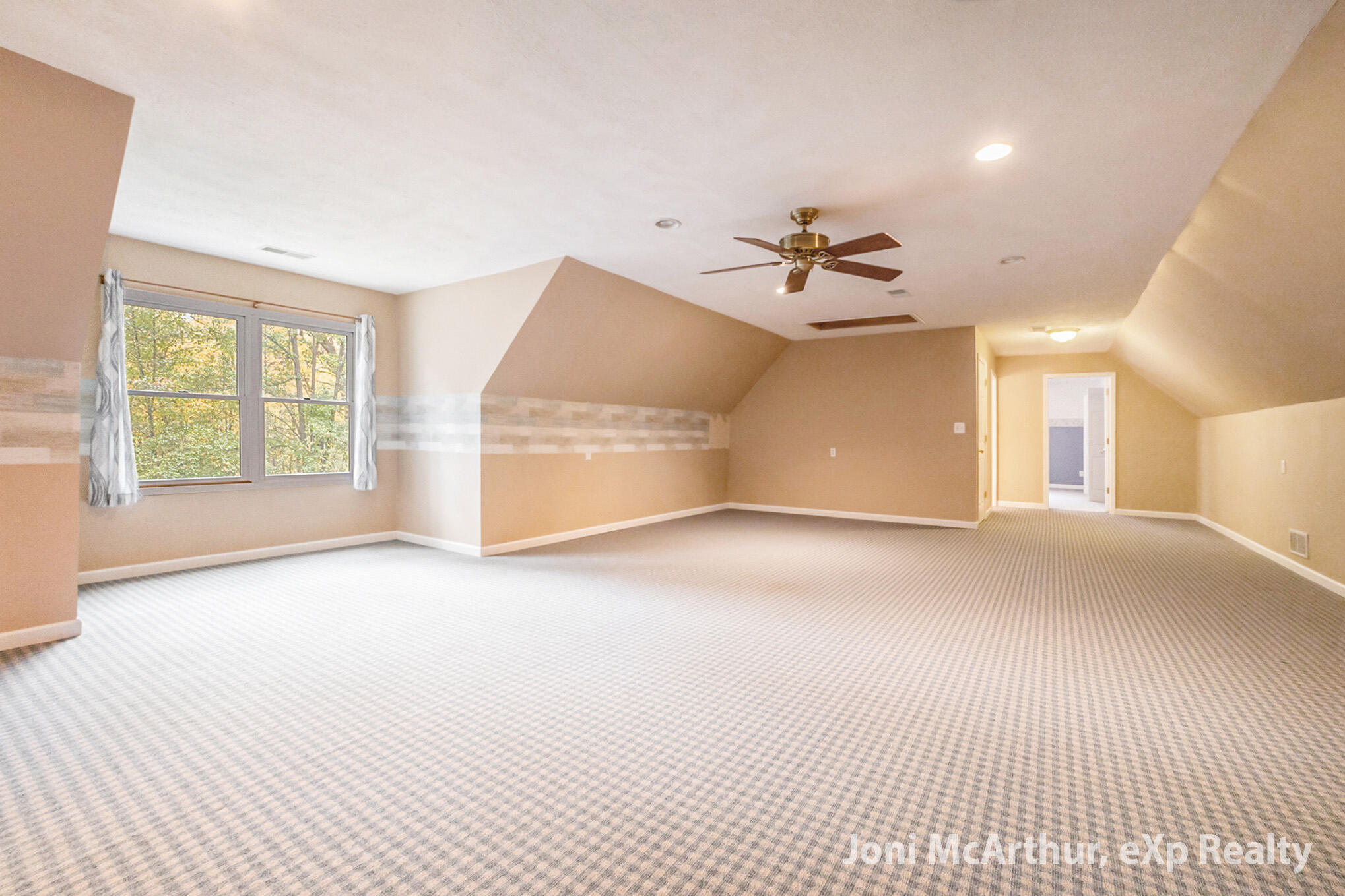 7504 Lincoln Lake Road Northeast Belding, MI 48809 - Photo 21 of 50 IMG_2873