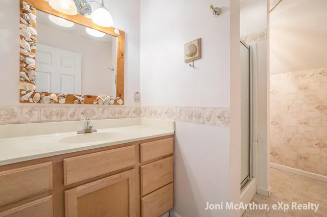 $525,000 | 7504 Lincoln Lake Road Northeast, Belding, MI 48809