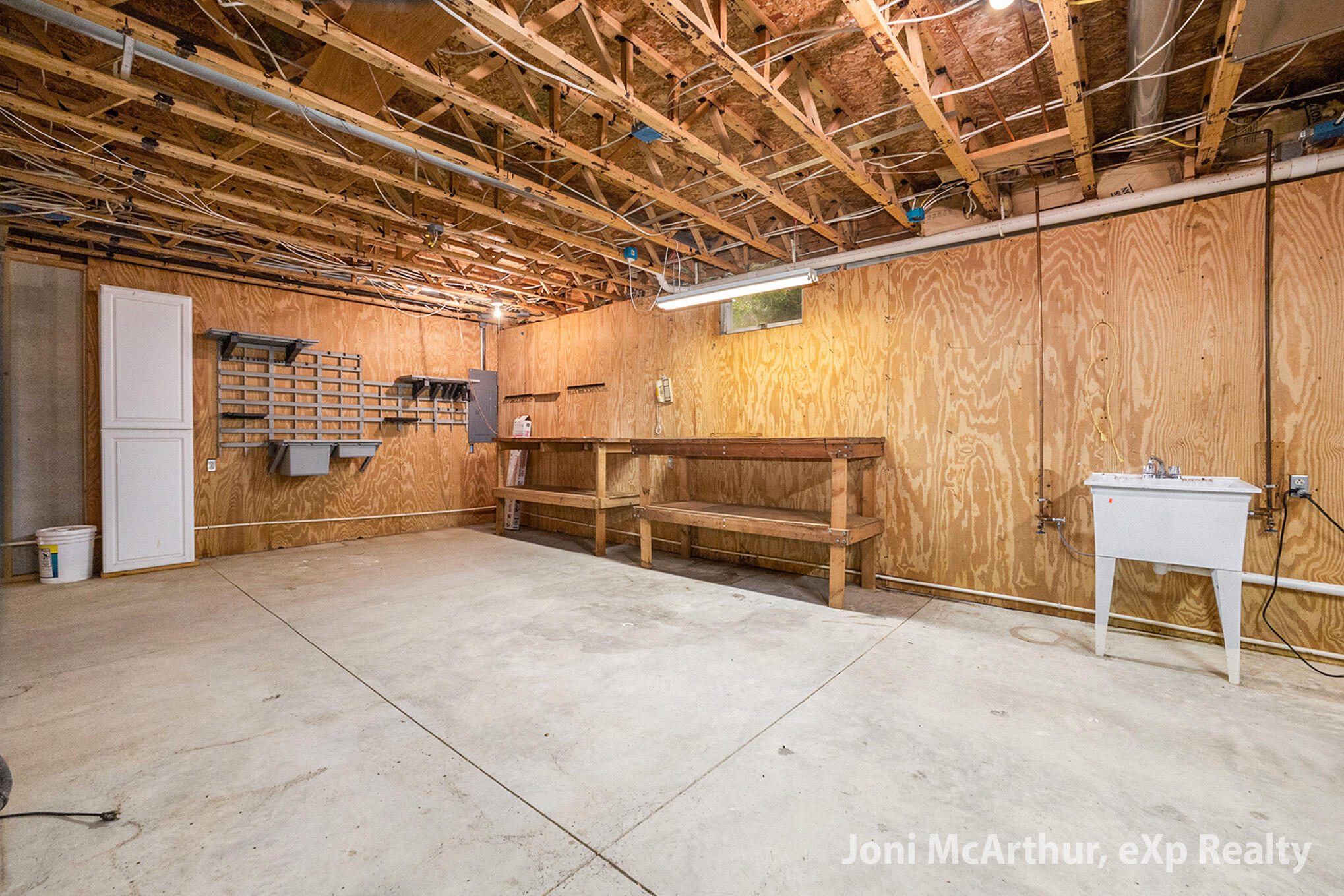 7504 Lincoln Lake Road Northeast Belding, MI 48809 - Photo 27 of 50 IMG_2892