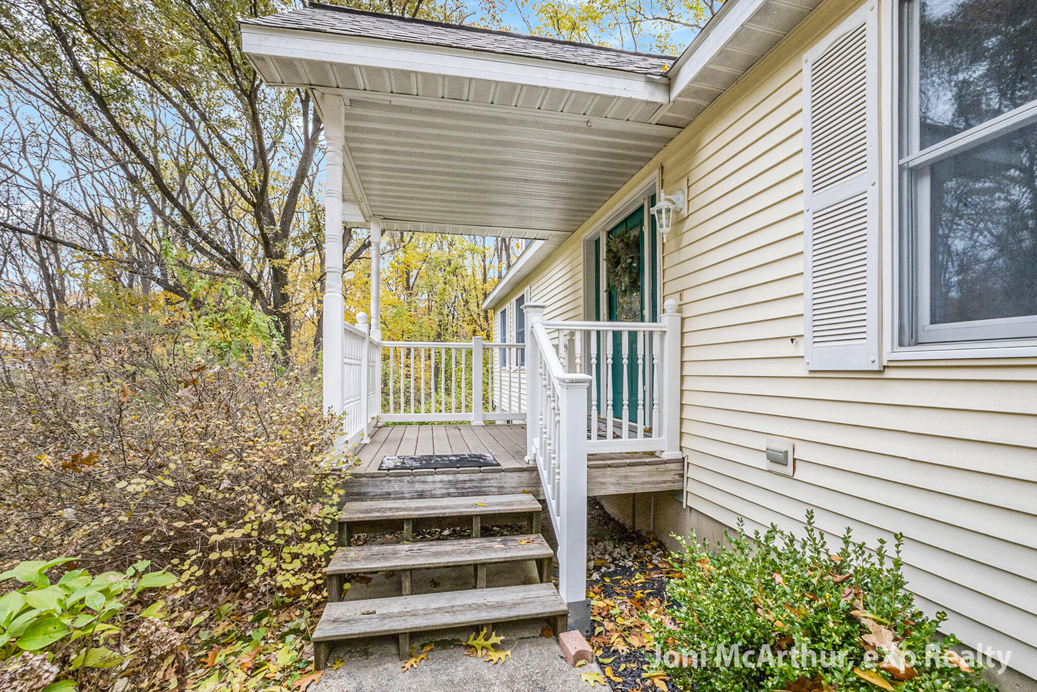 7504 Lincoln Lake Road Northeast Belding, MI 48809 - Photo 4 of 50 IMG_2900