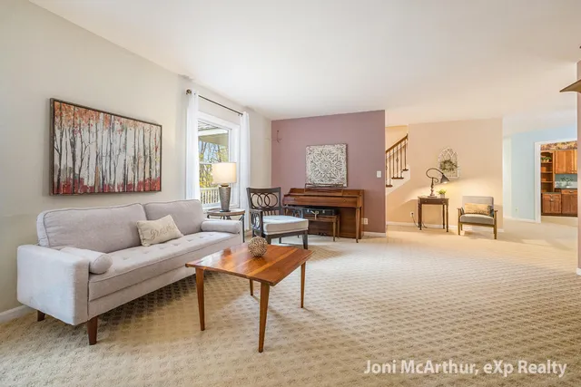 $525,000 | 7504 Lincoln Lake Road Northeast, Belding, MI 48809