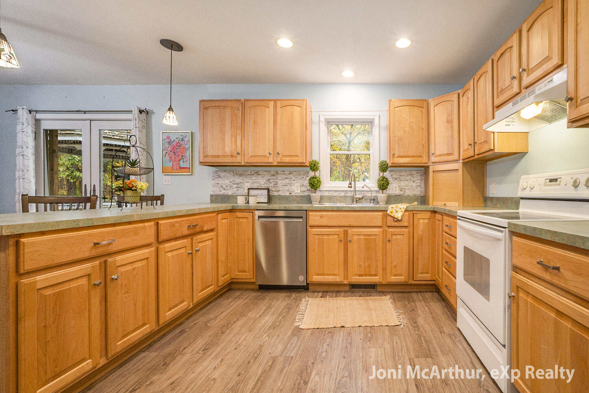 7504 Lincoln Lake Road Northeast Belding, MI 48809 - Photo 9 of 50 IMG_2847