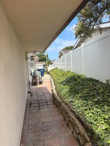 $1,750,000 | 6908 Willowtree Drive, Rancho Palos Verdes, CA 90275