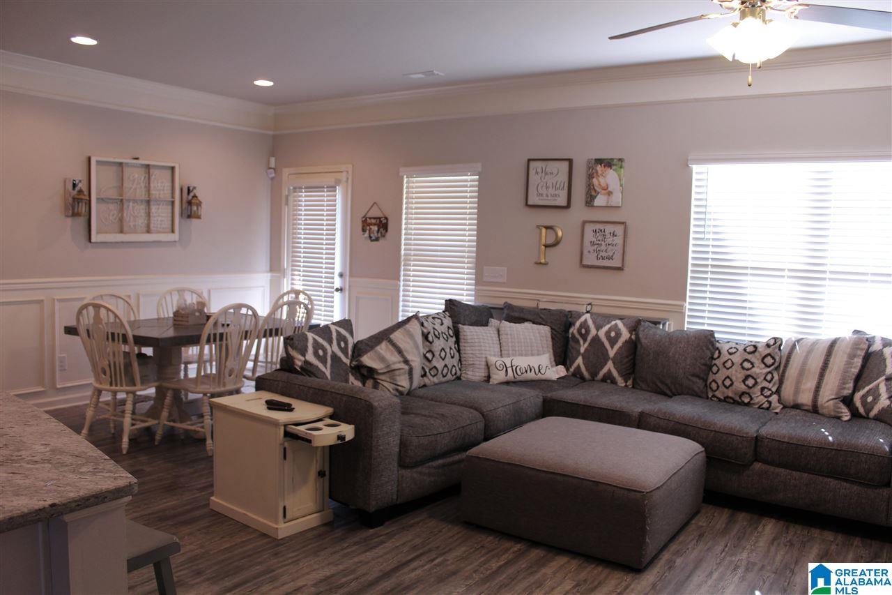 560 Briar Ridge Circle Odenville, AL 35120 - Photo 5 of 28