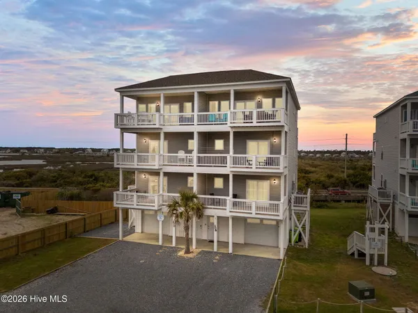 $1,100,000 | 210 Goldsboro Drive, North Topsail Beach, NC 28460
