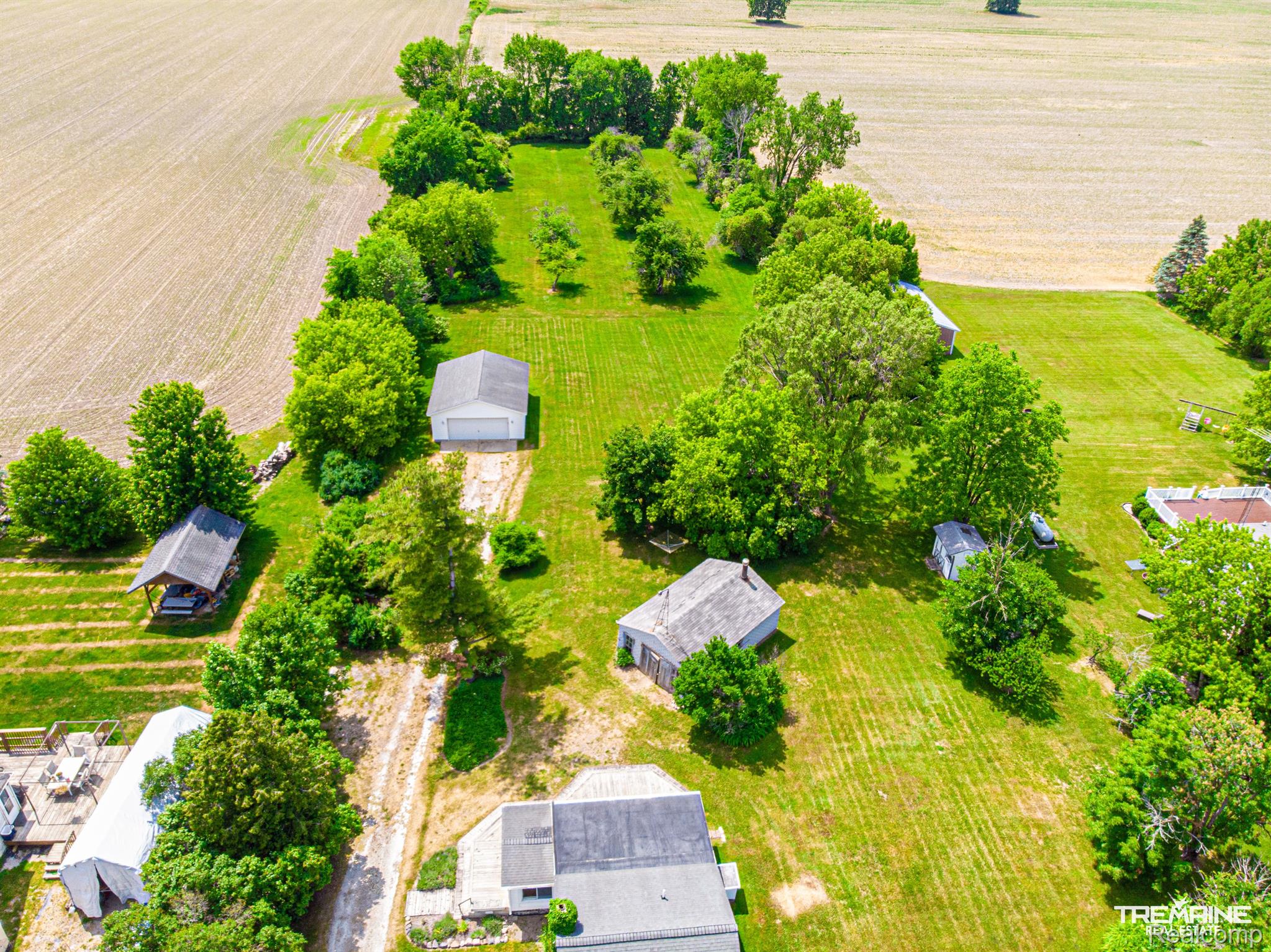 1071 North Nichols Road Flushing, MI 48433 - Photo 11 of 20 Gallery Image 11