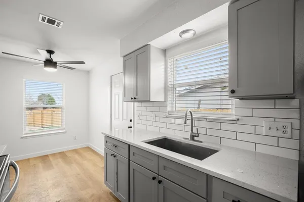 $1,400 | 1317 Mckie Cove, Austin, TX 78752
