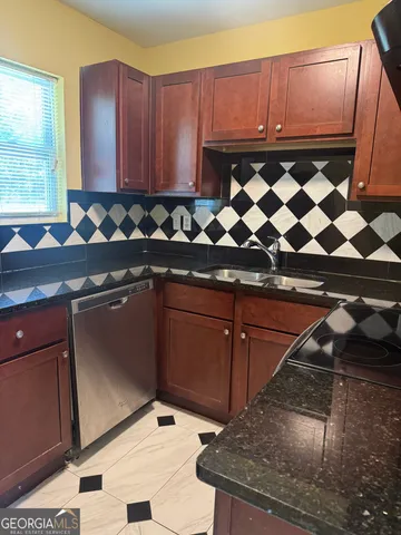 $2,000 | 400 Tunis Road, McDonough, GA 30253