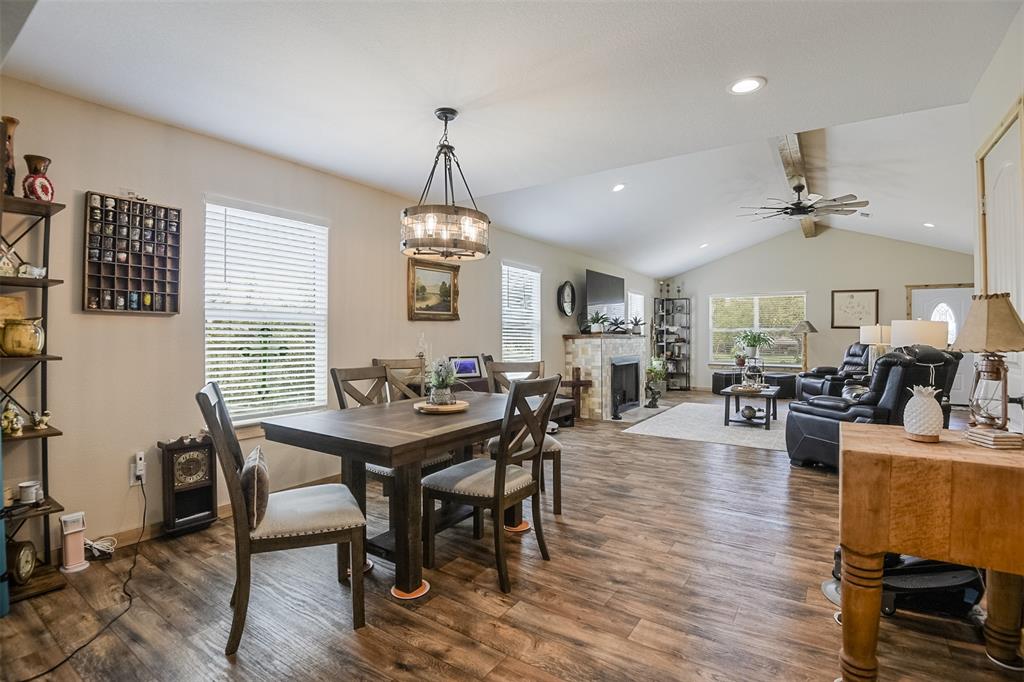 2683 Bells Chapel Road Palmer, TX 75152 - Photo 6 of 30 a view of a livingroom and dining room