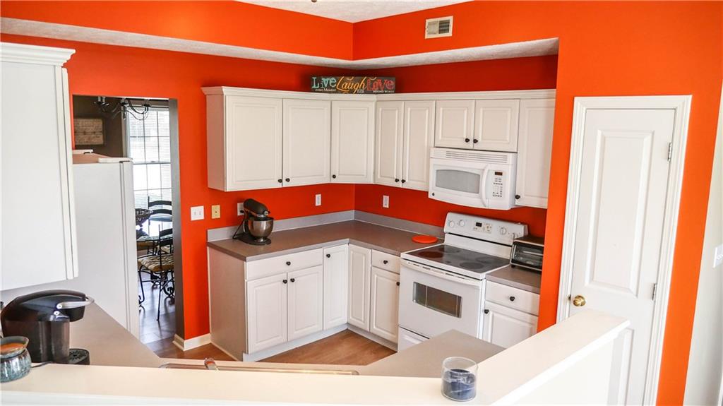 14618 Setters Road Carmel, IN 46033 - Photo 10 of 36 Gallery Image 10